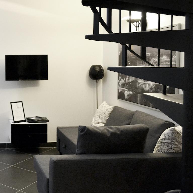 Les Lys Villa Vincennes Bilik gambar